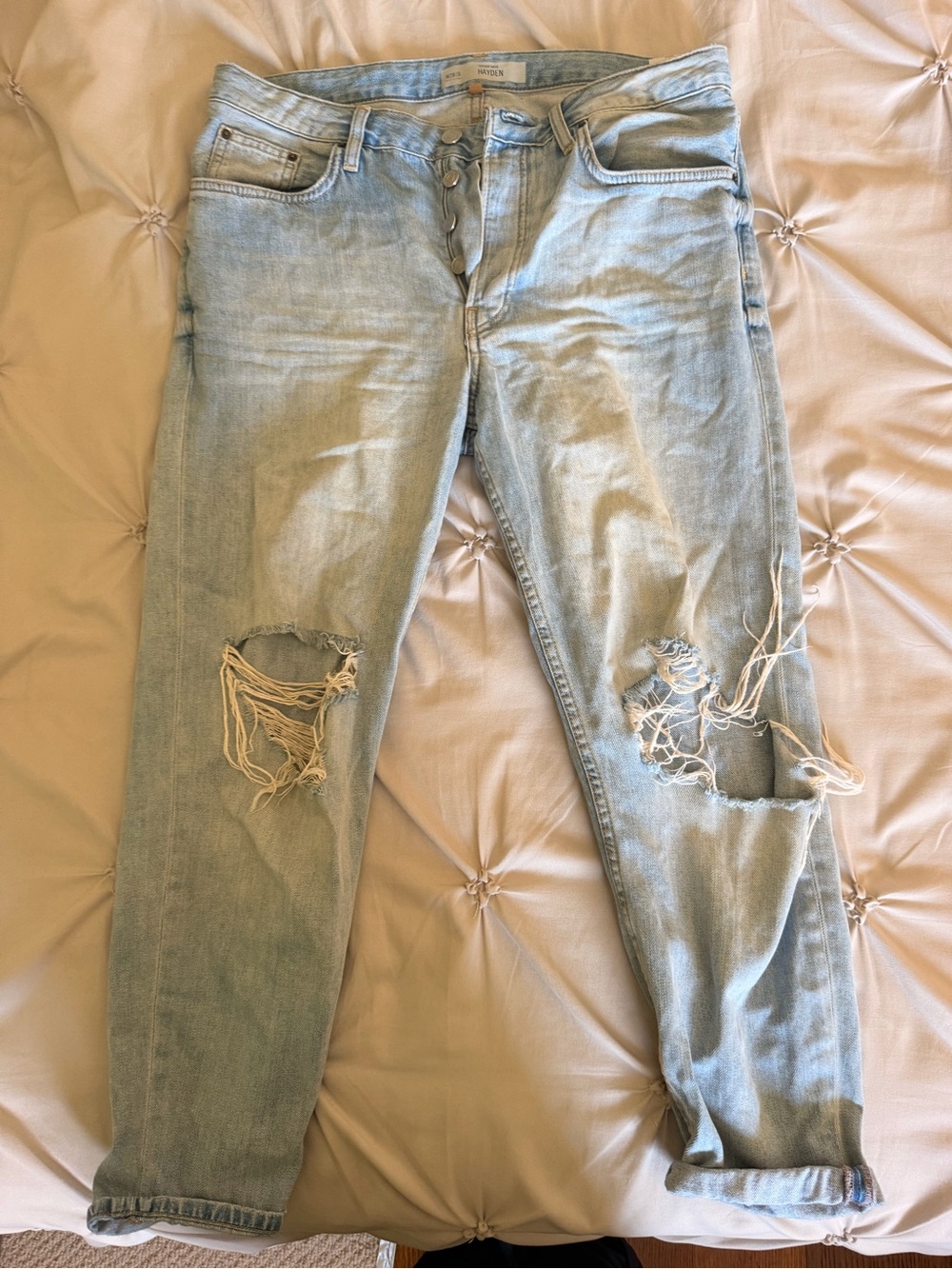 Topshop Light Wash Distressed Women’s boyfriend Jeans size 28